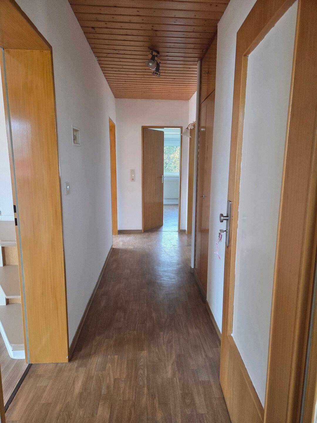 Nähe AMAZON – 3 Z.Wohnung mit Einbauküche und großem Balkon, 95185 Gattendorf