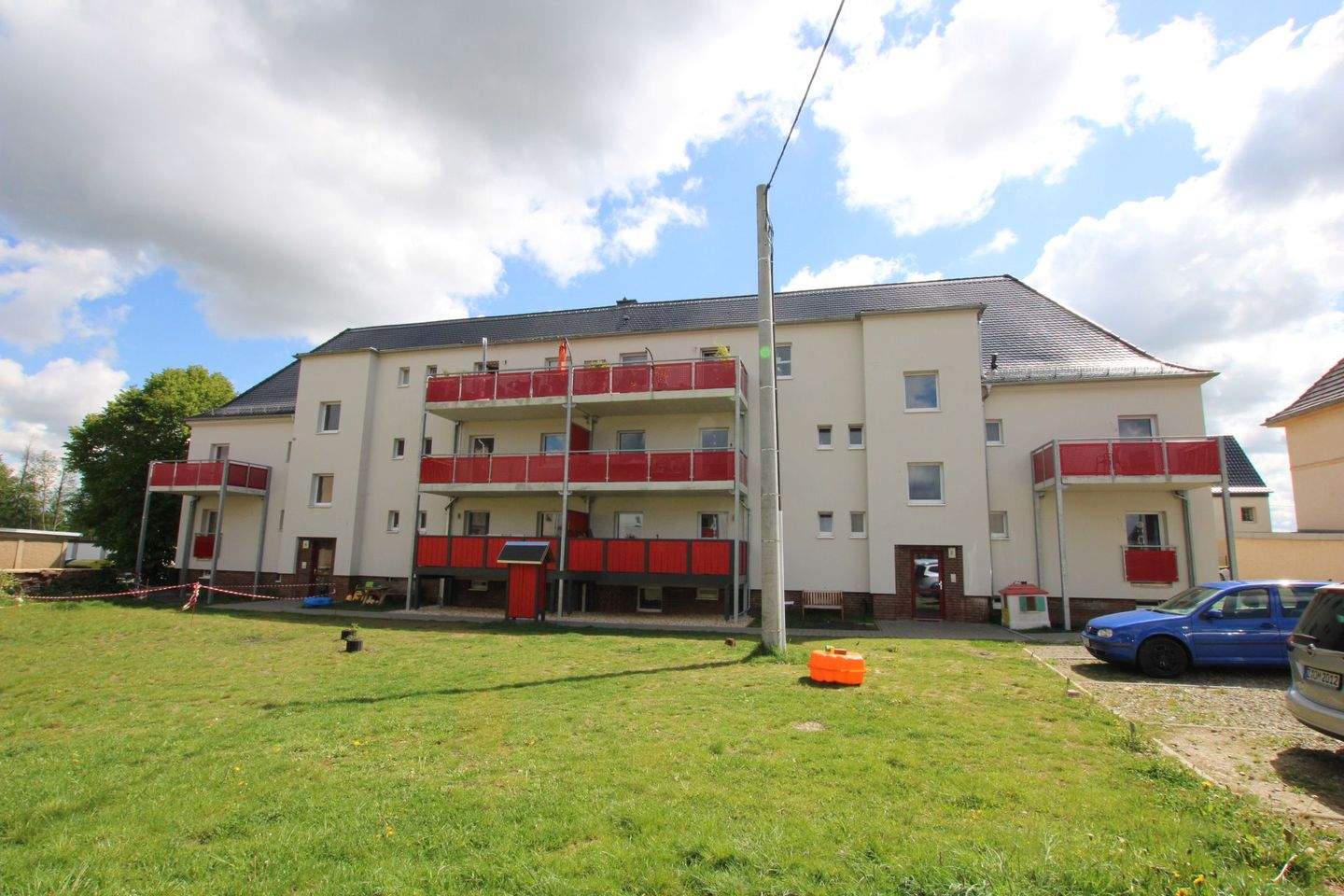 TOP! Single 2-Raum Wohnung in ruhiger Lage mit Balkon, 8412 Werdau