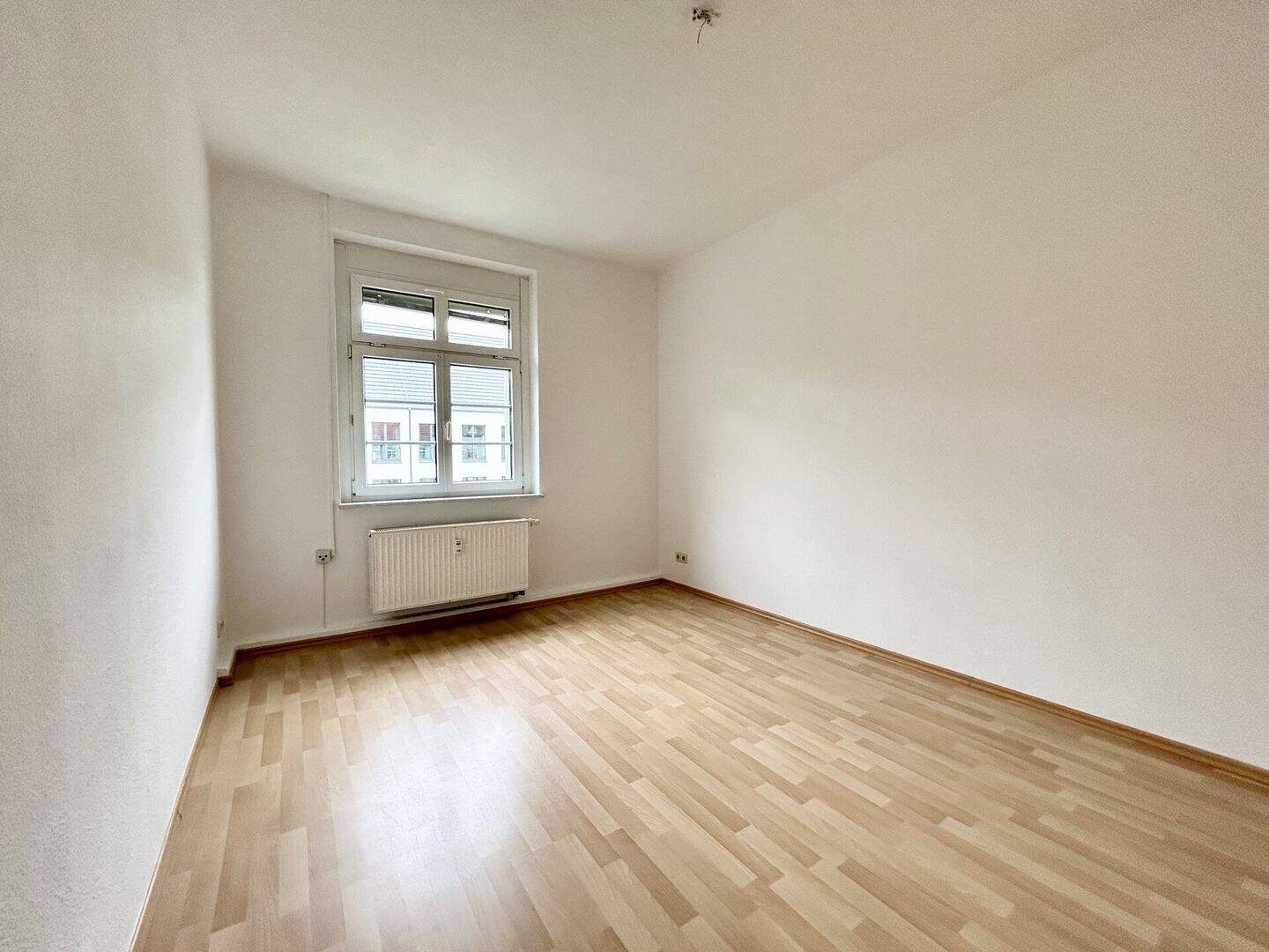 Renovierte 3-Raumwohnung mit Balkon | 2. OG | Abstellraum | zentral gelegen, 1097 Dresden (Innere Neustadt Leipziger Vorstadt Pieschen-Nord/Trachenberge Äußere Neustadt)