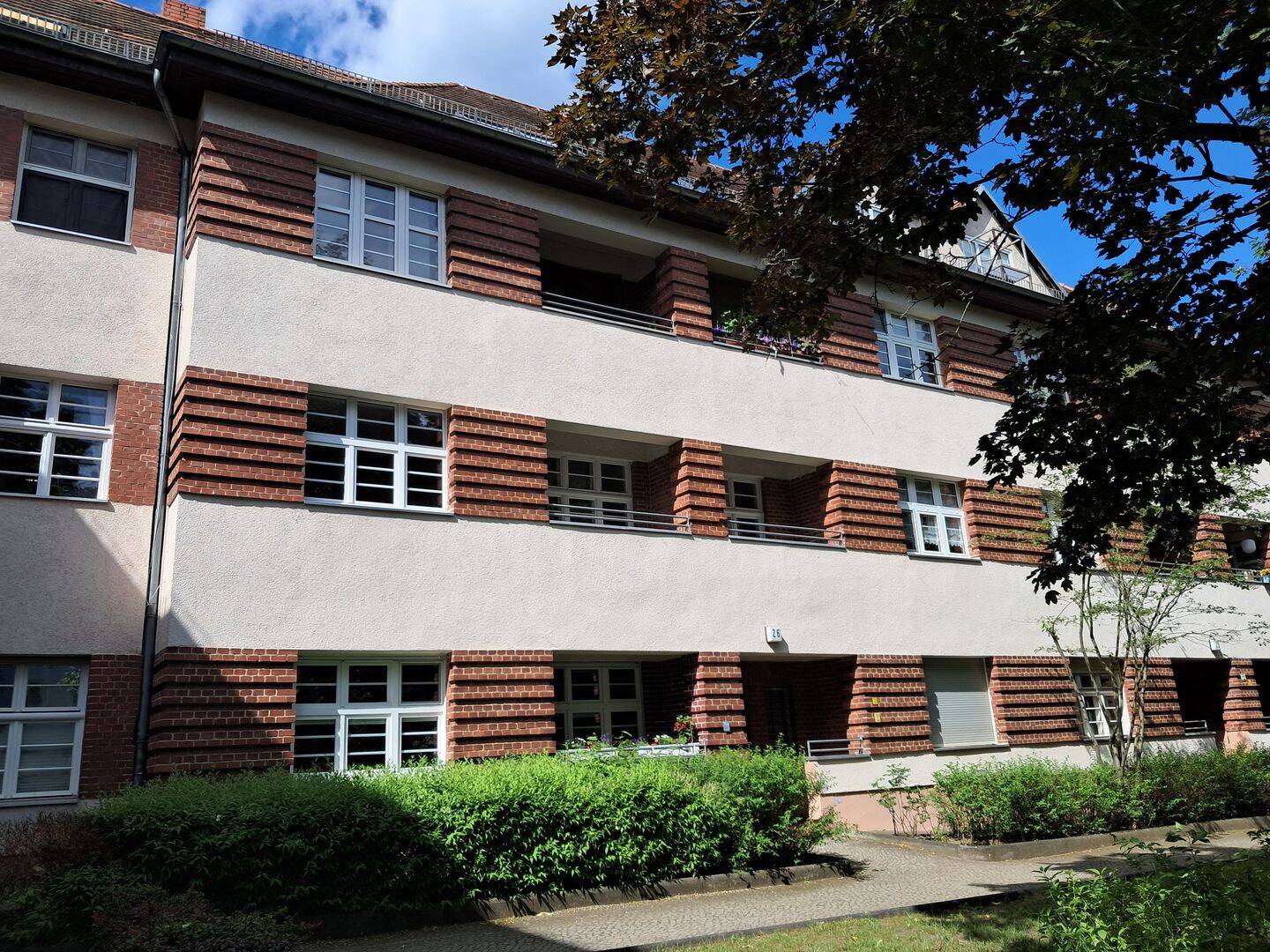 Wohnen mit Charakter: 3,5-Zimmer-Wohnung in Berlin-Waidmannslust, 13469 Berlin (Reinickendorf)