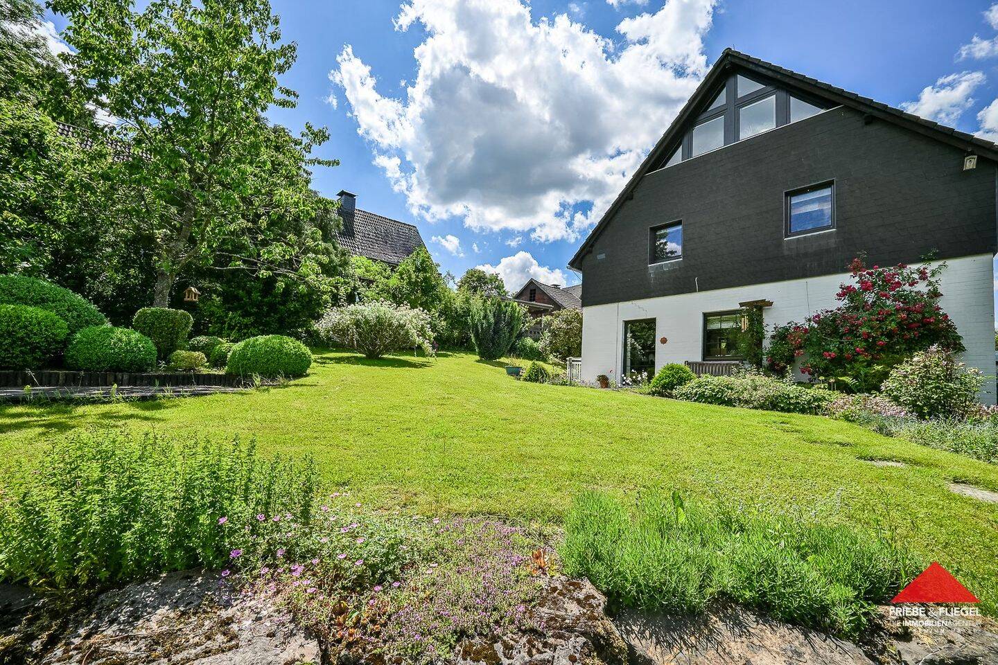 Freistehendes Einfamilienhaus in idyllischer Randlage von Kierspe, 58566 Kierspe