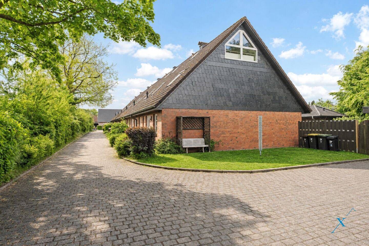 Gepflegtes Reihenendhaus mit Carport, 24852 Eggebek