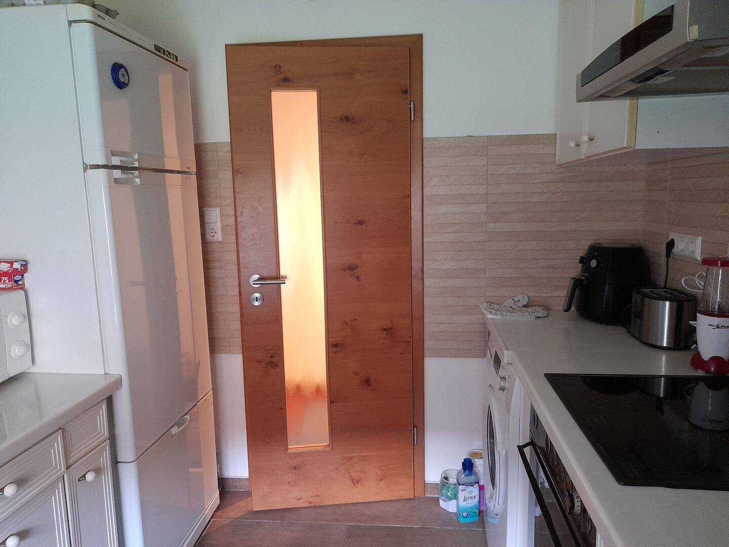 Charmantes Zweifamilienhaus mit großem Grundstück und Ausbaupotenzial, 89231 Neu-Ulm