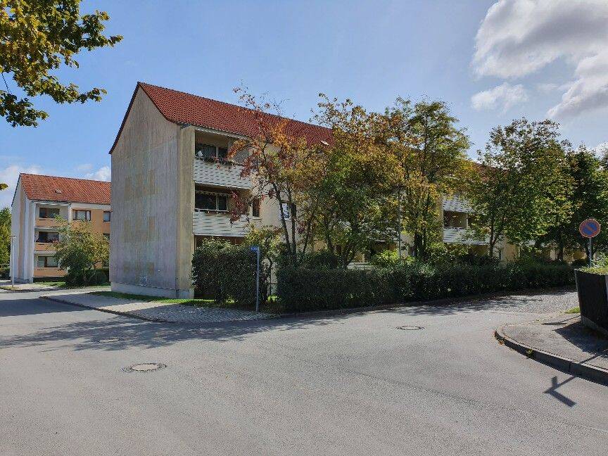 Schöne Wohnung in ruhiger Seitenstraße!, 7629 Hermsdorf
