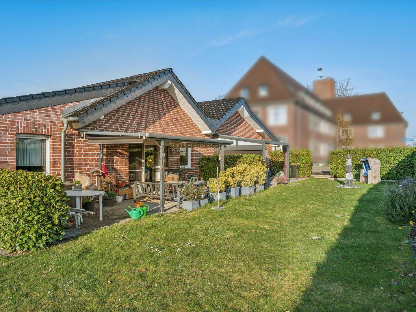 Übach-Palenberg: Altersgerechter Bungalow nach neusten Standards in bester Lage von Übach, 52531 Übach-Palenberg