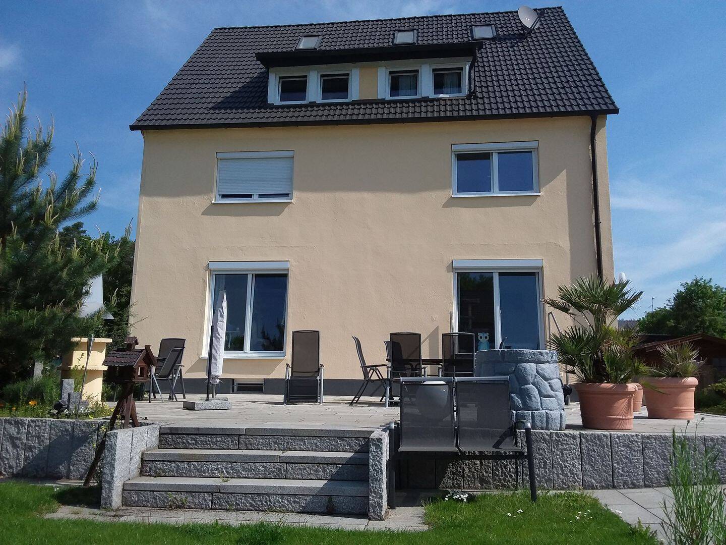 3 Zimmer Wohnung 85 qm, 1. Stock, 91054 Erlangen (Burgberg Erlangen-Nord Erlangen-Ost Innenstadt Sieglitzhof)