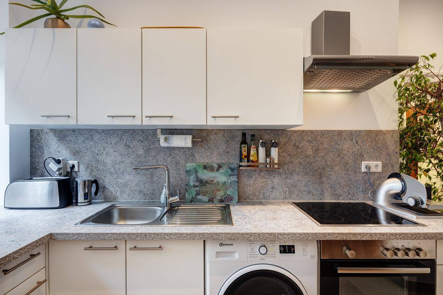 Sendling: Hochwertig renovierte 2-Zimmer Wohnung – frei ab 10/26, 81369 München (Sendling Sendling-Westpark Thalk. Obersendl.-Forsten-Fürstenr.-Solln)