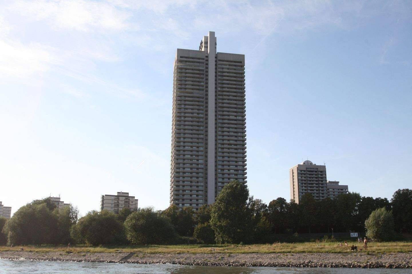 2 Zimmer Eigentumswohnung im Colonia-Tower, 50735 Köln (Nippes Niehl Riehl Weidenpesch)