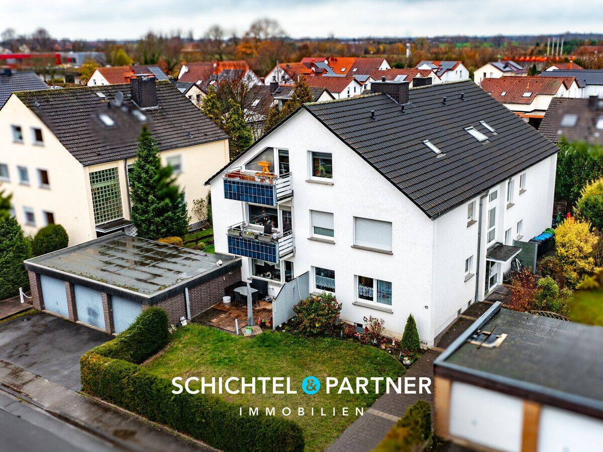 Soest | Attraktives Mehrfamilienhaus mit sechs Wohnungen und drei Garagen, 59494 Soest