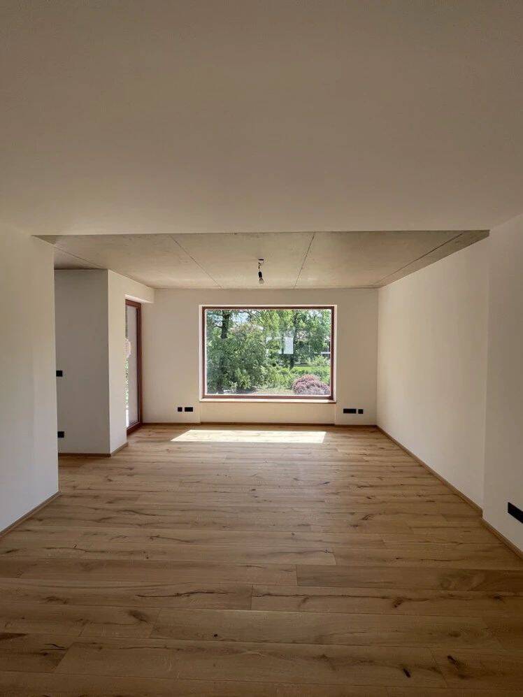 DESIGNVILLA NYMPHENBURG | BEL ÉTAGE MIT BALKON, STUDIO & GARTEN, 80638 München (Moosach Neuhausen-Nymphenburg)
