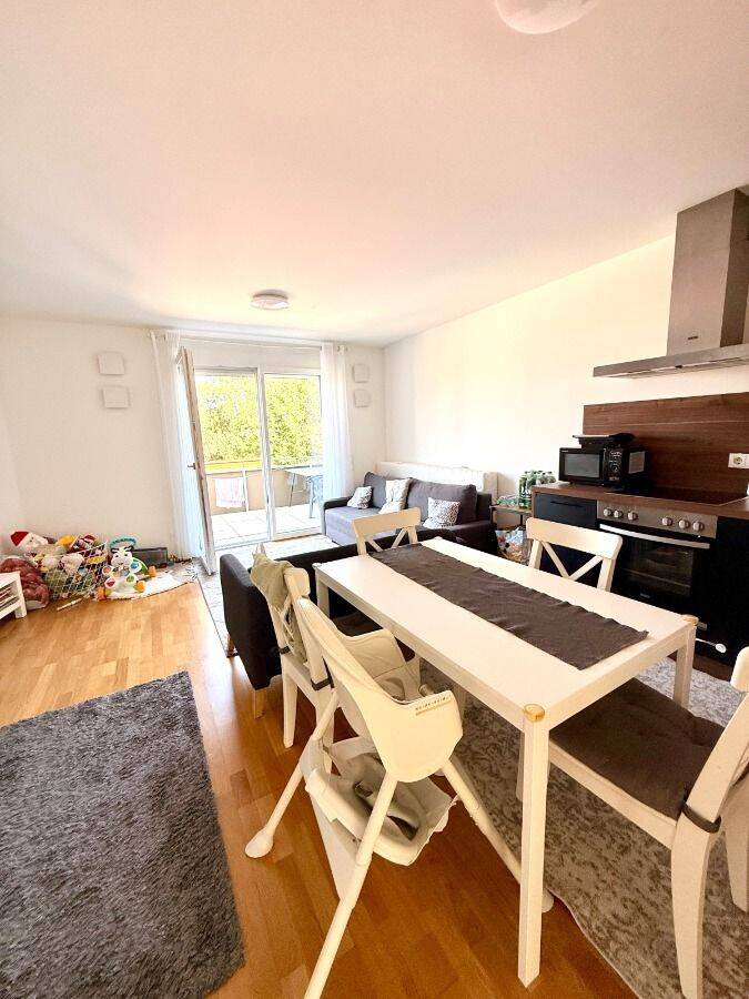 Moderne 2-Zimmer-Neubau-WHG mit Dachterrasse sowie Westbalkon – vermietet und barrierefrei – KFW 40, 83278 Traunstein