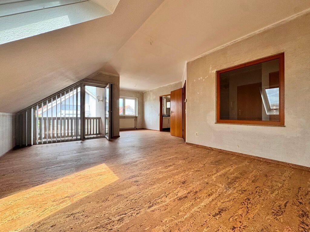 Helle und freundliche  Zwei-Zimmer-Wohnung in Elsenfeld, 63820 Elsenfeld