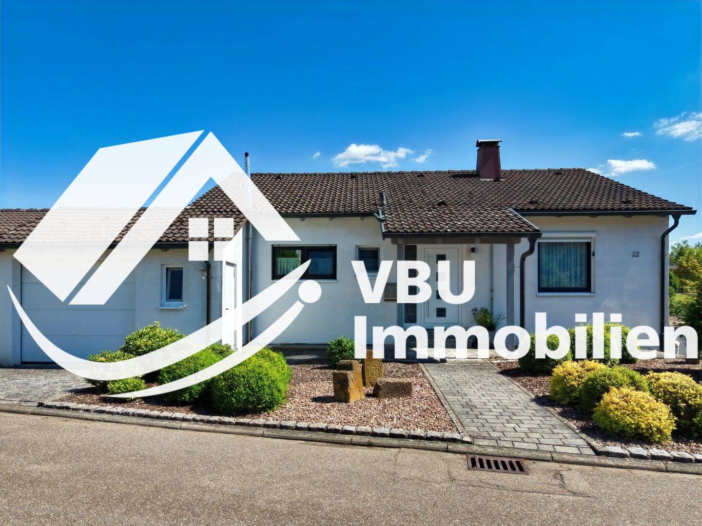 VBU Immobilien – Großzügiges Einfamilienhaus in Ortsrandlage, 75050 Gemmingen