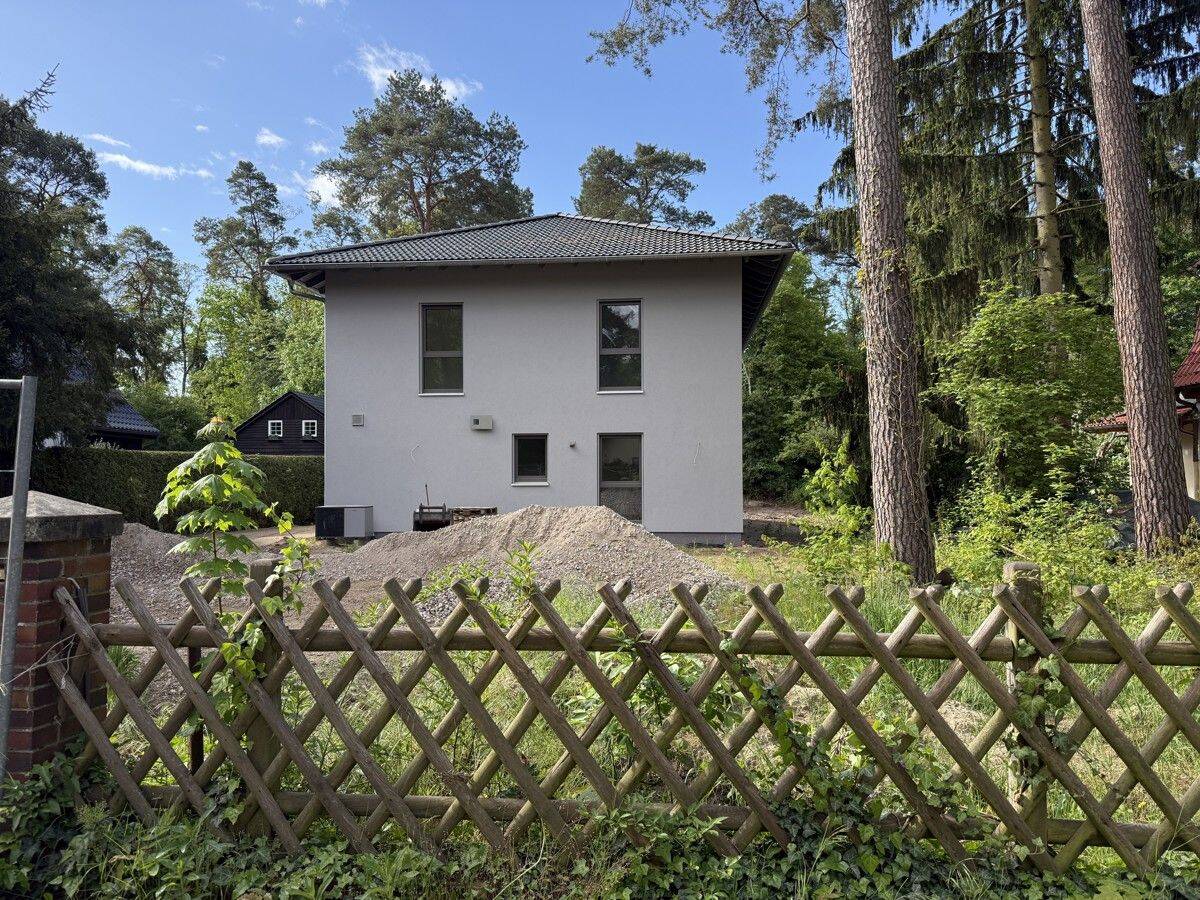 Modernes Zweifamilienhaus in ruhiger Wohnlage ***große Terrasse***EBK***Kfz***, 15745 Wildau