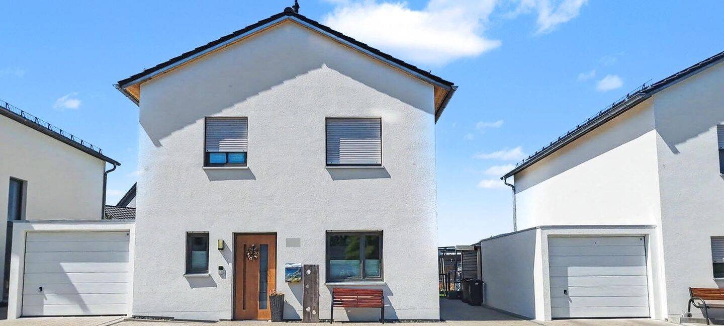 Attraktives Einfamilienhaus in familienfreundlicher Lage von Parsberg, 92331 Parsberg