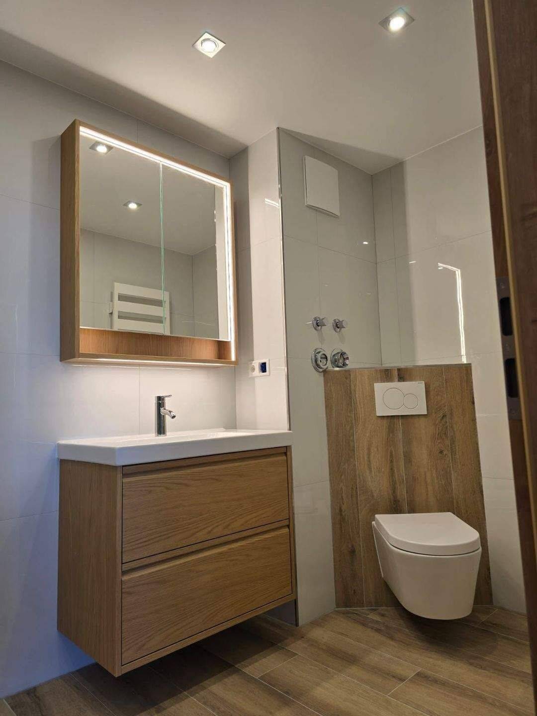 Erstbezug nach hochwertiger Modernisierung – stilvolle 2,5-Zimmerwohnung mit Balkon & Aufzug, 97076 Würzburg (Grombühl Lengfeld)