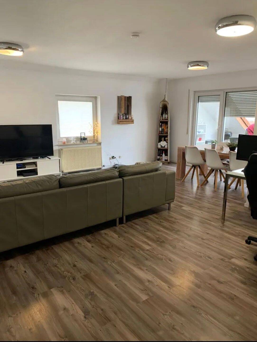Gepflegte 2-Zimmer-Wohnung (75 m²) mit TG-Stellplatz in Hochheim am Main, 65239 Hochheim am Main