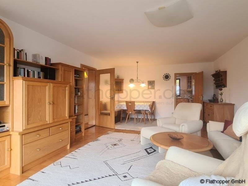 Möblierte 3-Zimmer-Wohnung mit Balkon in Andechs am Ammersee, 82346 Andechs