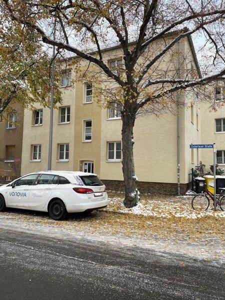Mitten drin statt nur dabei: günstige Zwei-Zimmer-Wohnung, 4129 Leipzig (Eutritzsch)