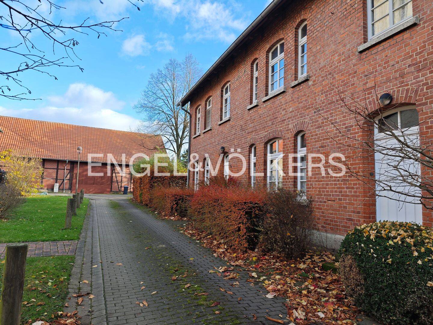 Land-Charme mit Ausbaupotenzial und reichlich Platz, 38170 Schöppenstedt