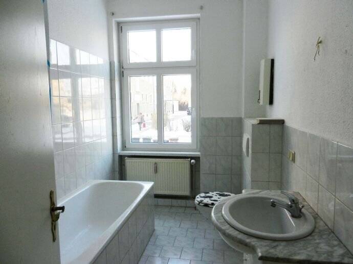 Hier haben Sie ihre Ruhe und gute Verkehrsanbindungen, schöne, helle 2 Zi.-Wohnung., 39221 Bördeland