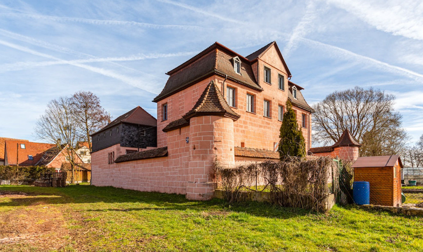 Schloss Lonnerstadt – Historisches Denkmal mit Geschichte und Zukunft *Provisionsfrei*, 91475 Lonnerstadt