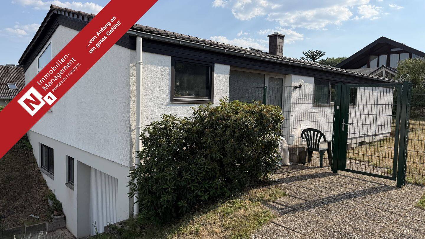 Bungalow mit Garage und komplett eingezäuntem Grundstück, 67729 Sippersfeld