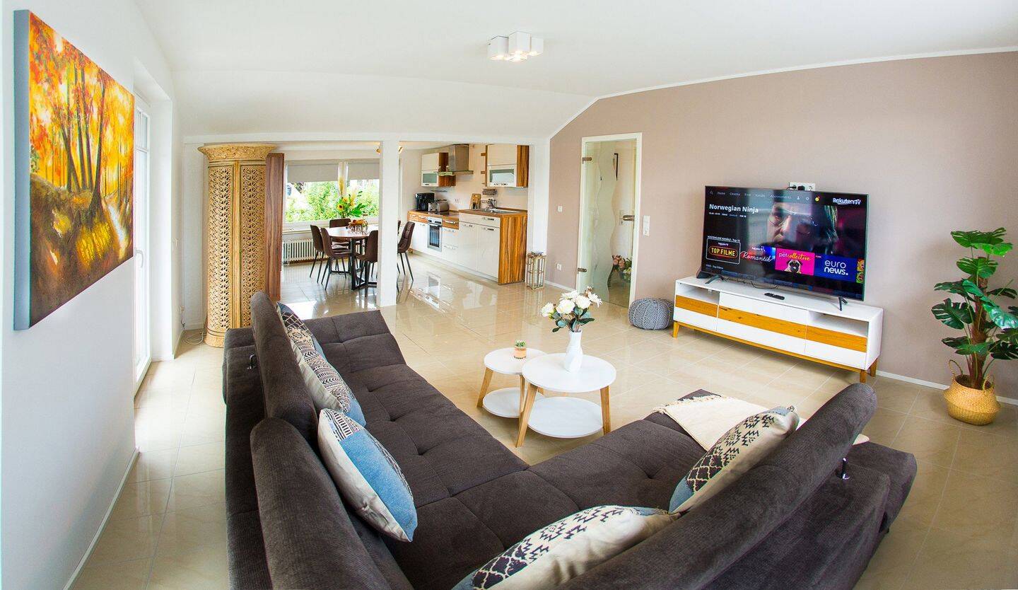 Möblierte, helle 4-ZKB mit Balkon. WG möglich, 56179 Niederwerth