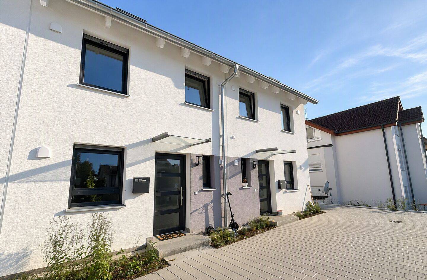 Modernes Reihenhaus mit Garten, EBK & 2 Stellplätzen in Rutesheim, 71277 Rutesheim