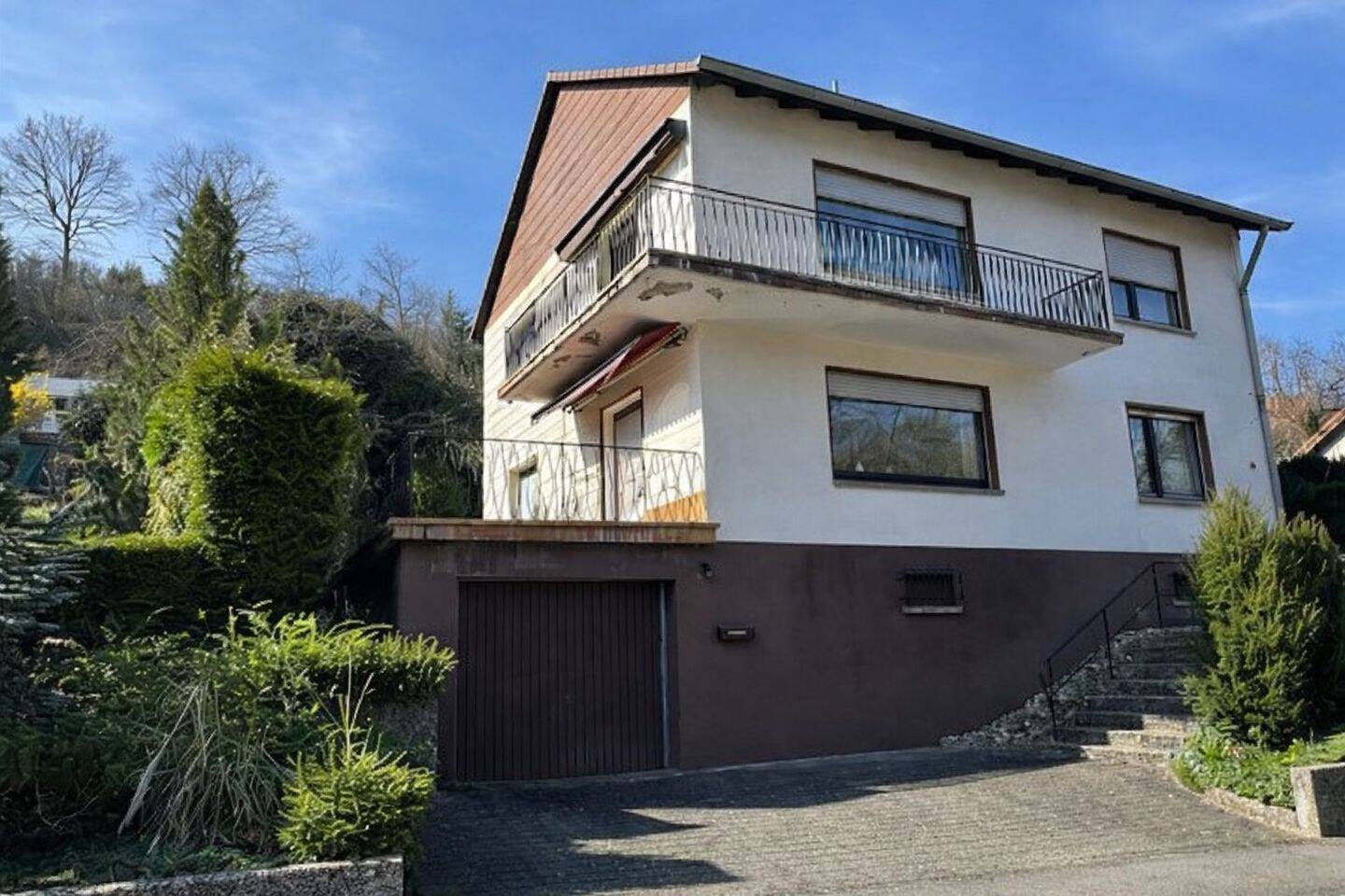 Grundsolides 1-2 Familienhaus in ruhiger Wohnlage – Nähe “Winterhelle”, 66869 Kusel