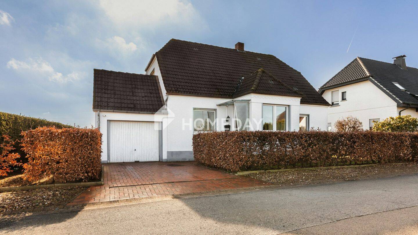 Charmantes Einfamilienhaus mit großem Grundstück und viel Potenzial, 32257 Bünde
