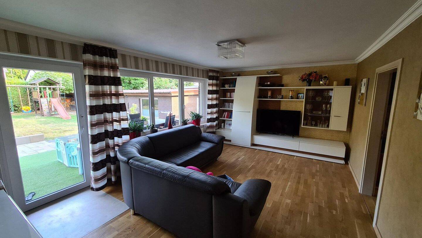 5-Zimmer-EG Wohnung mit Garten, Outdoor-Küche, Doppel Garage & Stellplatz – Wohnen wie im Haus, 49090 Osnabrück (Eversburg Hafen Haste Pye Sonnenhügel)