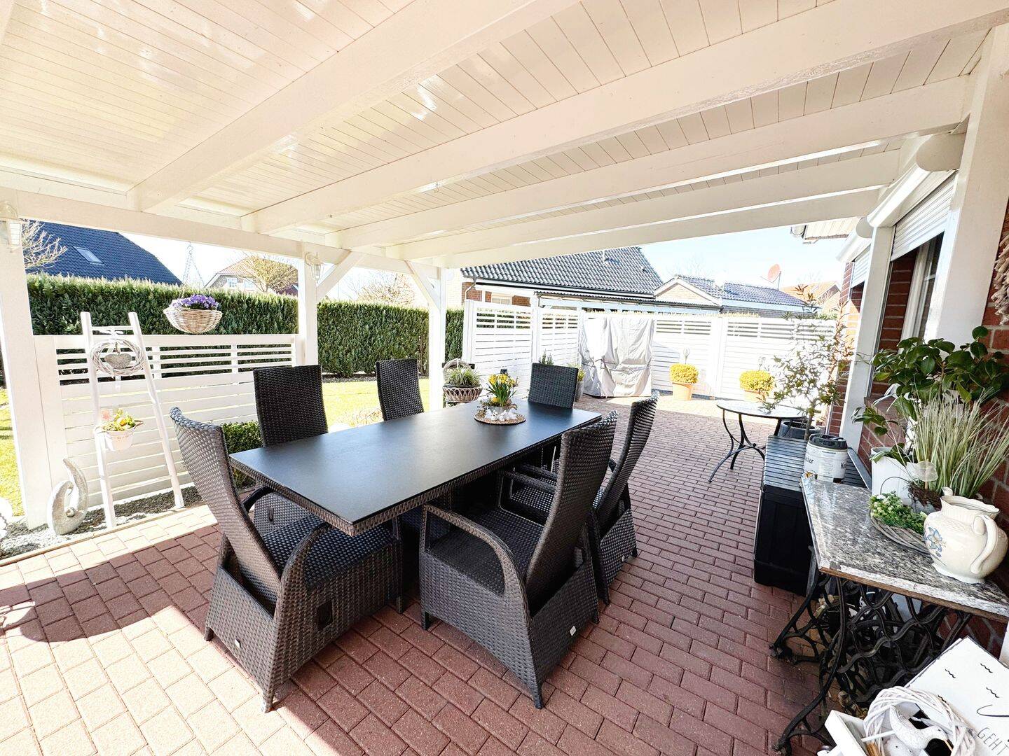 Ankommen statt renovieren – Zuhause mit Kamin und Süd-West-Terrasse, 23758 Oldenburg in Holstein