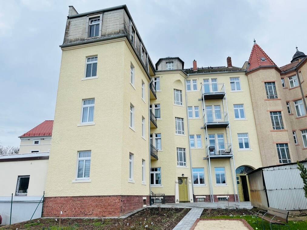 Stilvolle Altbauwohnung mit Einbauküche und Balkon zum Wohlfühlen, 4703 Leisnig