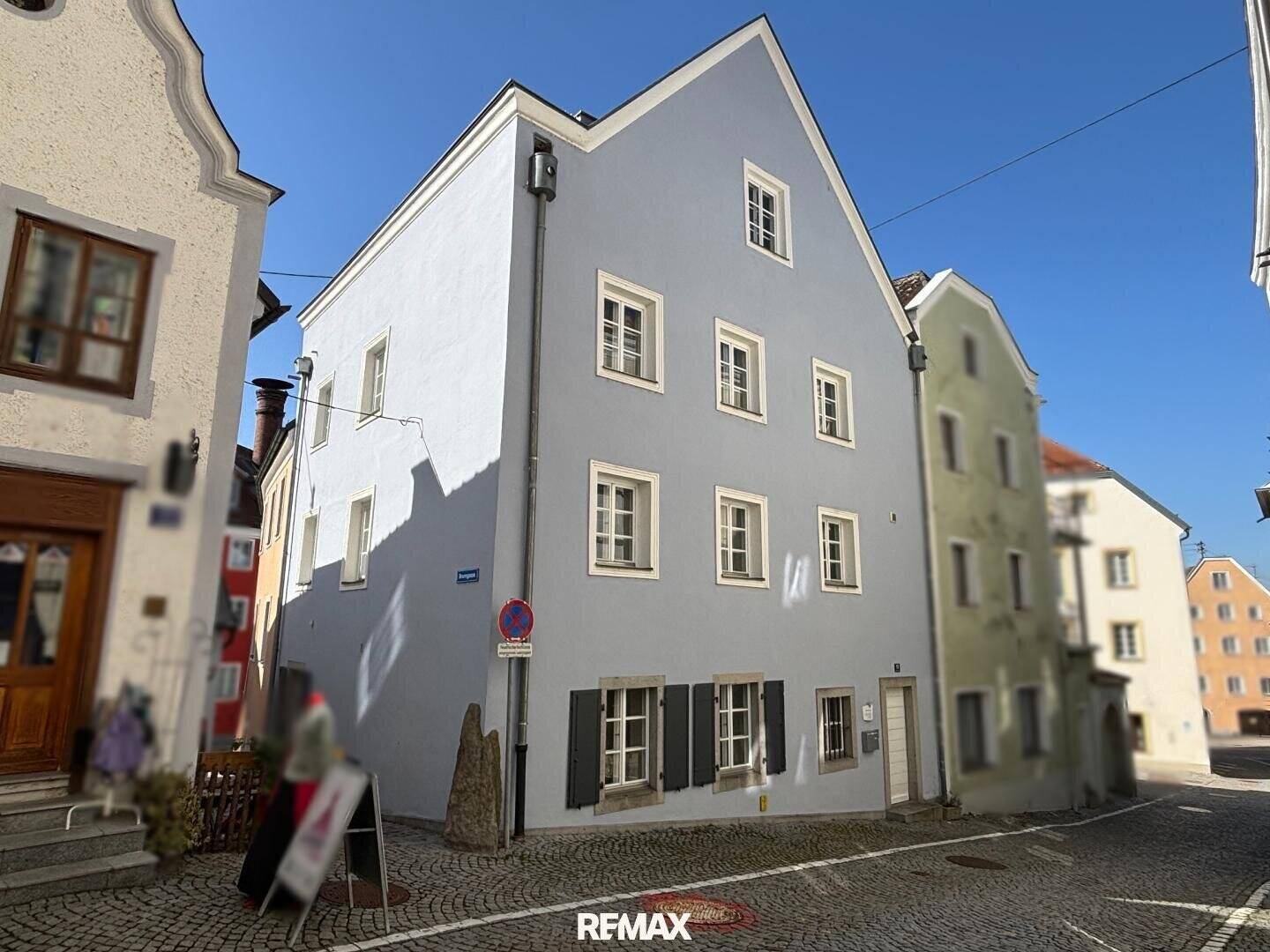 Exklusives Stadthaus mit Garage im Herzen der Barockstadt Schärding, 94032 Passau (Altstadt Haidenhof-Nord Haidenhof-Süd Innstadt)