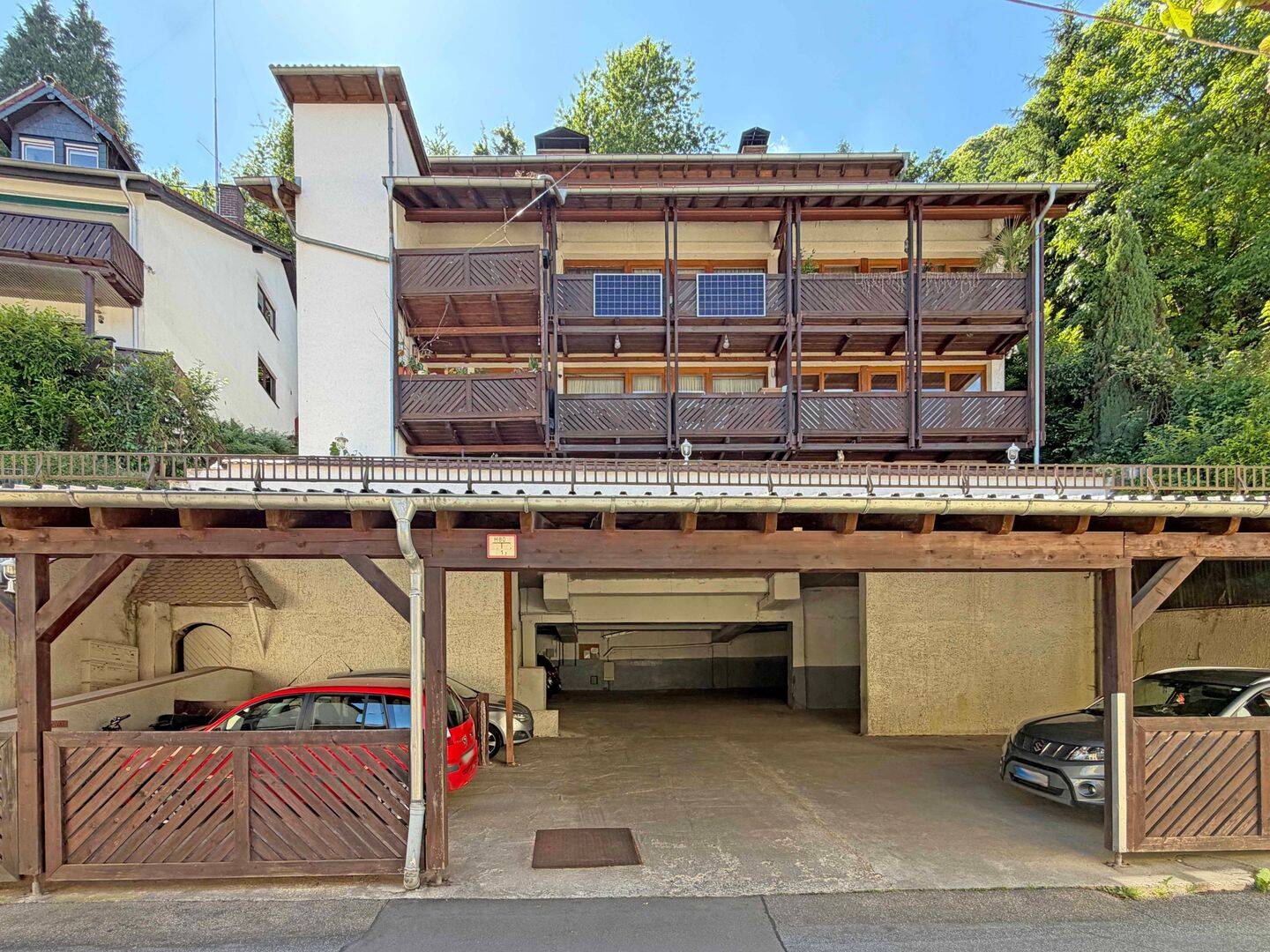Großzügige, sehr gepflegte 5 ZKB-Maisonettewohnung mit tollem Ausblick in zentraler Lage von Schönau, 69250 Schönau