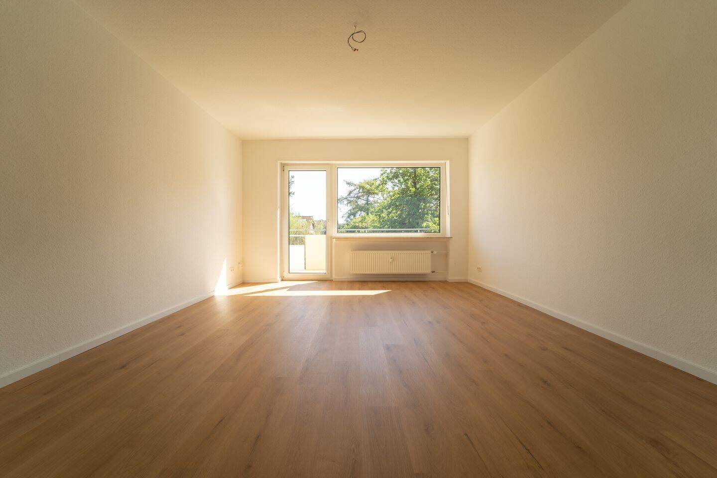 Einziehen und zu Hause fühlen Erstbezug nach Sanierung – nur bei realunis, 76228 Karlsruhe