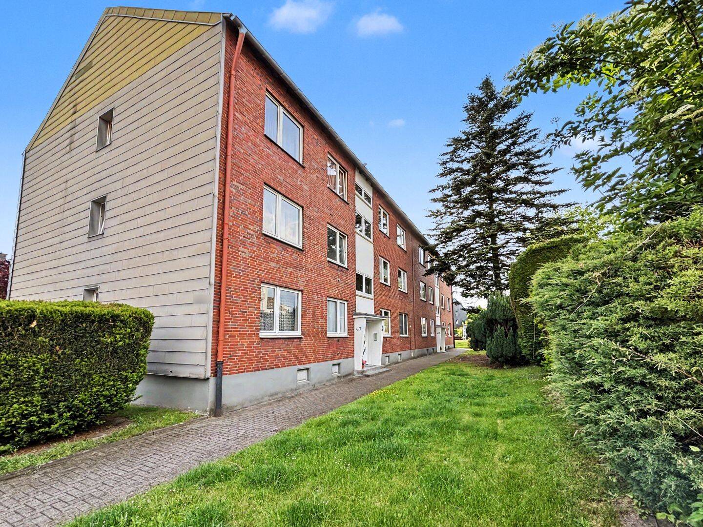 Investieren in Sicherheit: Voll vermietetes Mehrfamilienhaus in Oberhausen, 46149 Oberhausen (Alsfeld Buschhausen Schwarze Heide Stadtmitte Sterkrade-Mitte)