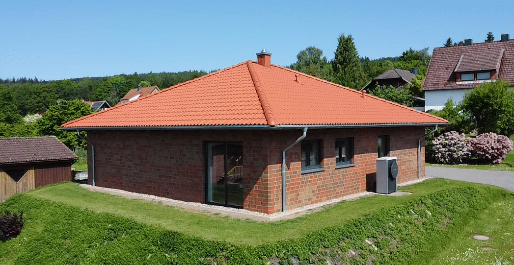 Jetzt einziehen & wohlfühlen – moderner Neubau-Bungalow, 31749 Auetal