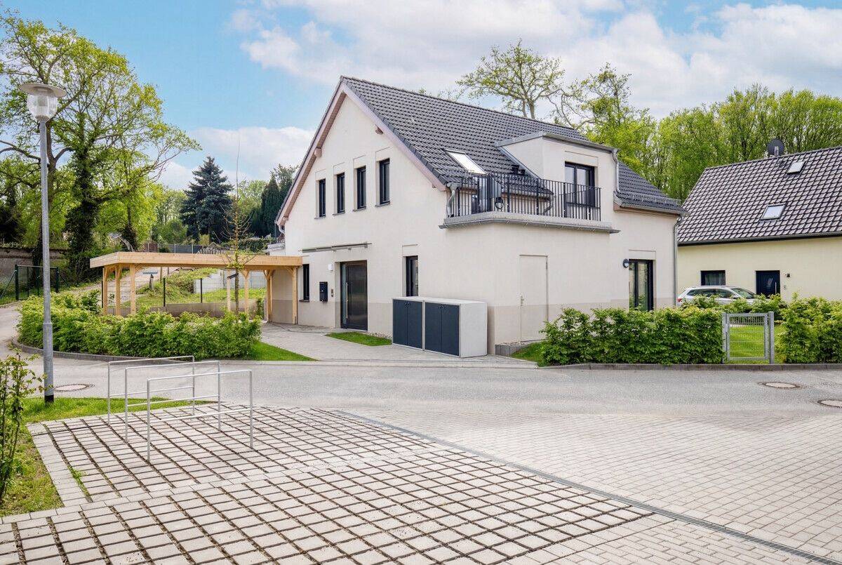 Moderne Doppelhaushälfte mit Terrasse & Dachterrasse in Potsdam-Bornim – sofort bezugsfertig!, 14469 Potsdam