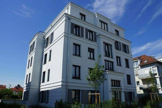 NEU – Exklusive Penthousewohnung mit großzügiger Süd-Dachterrasse und unverbaubarem Fernblick, 1309 Dresden