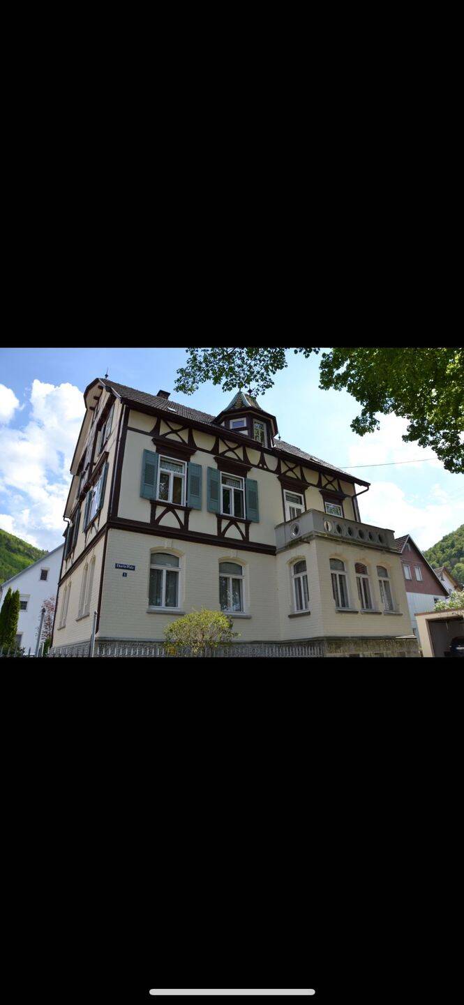 Repräsentative 3-Zimmer Wohnung in Bad Urach EG 100qm, 72574 Bad Urach