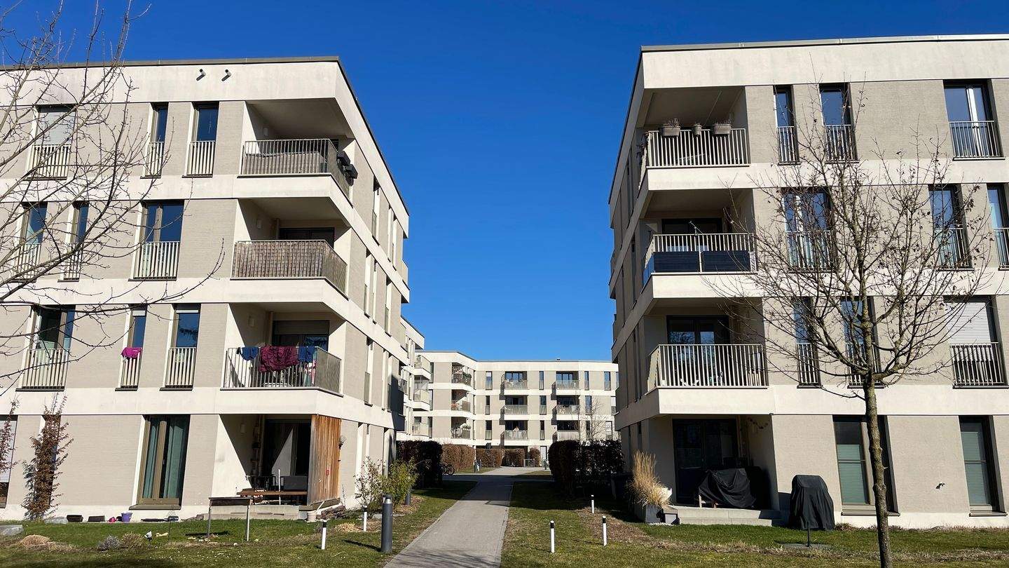 2 ZKB Küche mit Loggia und TG, S4 Aubing 350m, 81249 München (Allach-Untermenzing Aubing-Lochhausen-Langwied Pasing-Obermenzing)