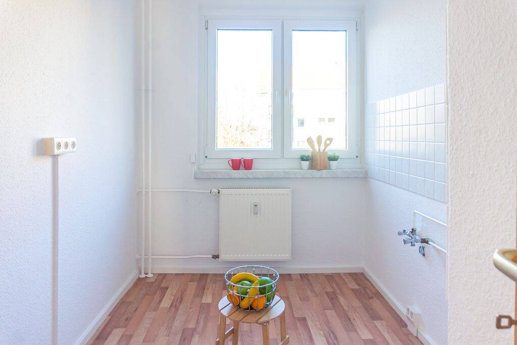 Schöne 4-Raum-Wohnung mit Balkon, 9130 Chemnitz (Hilbersdorf Sonnenberg Yorckgebiet Zentrum)