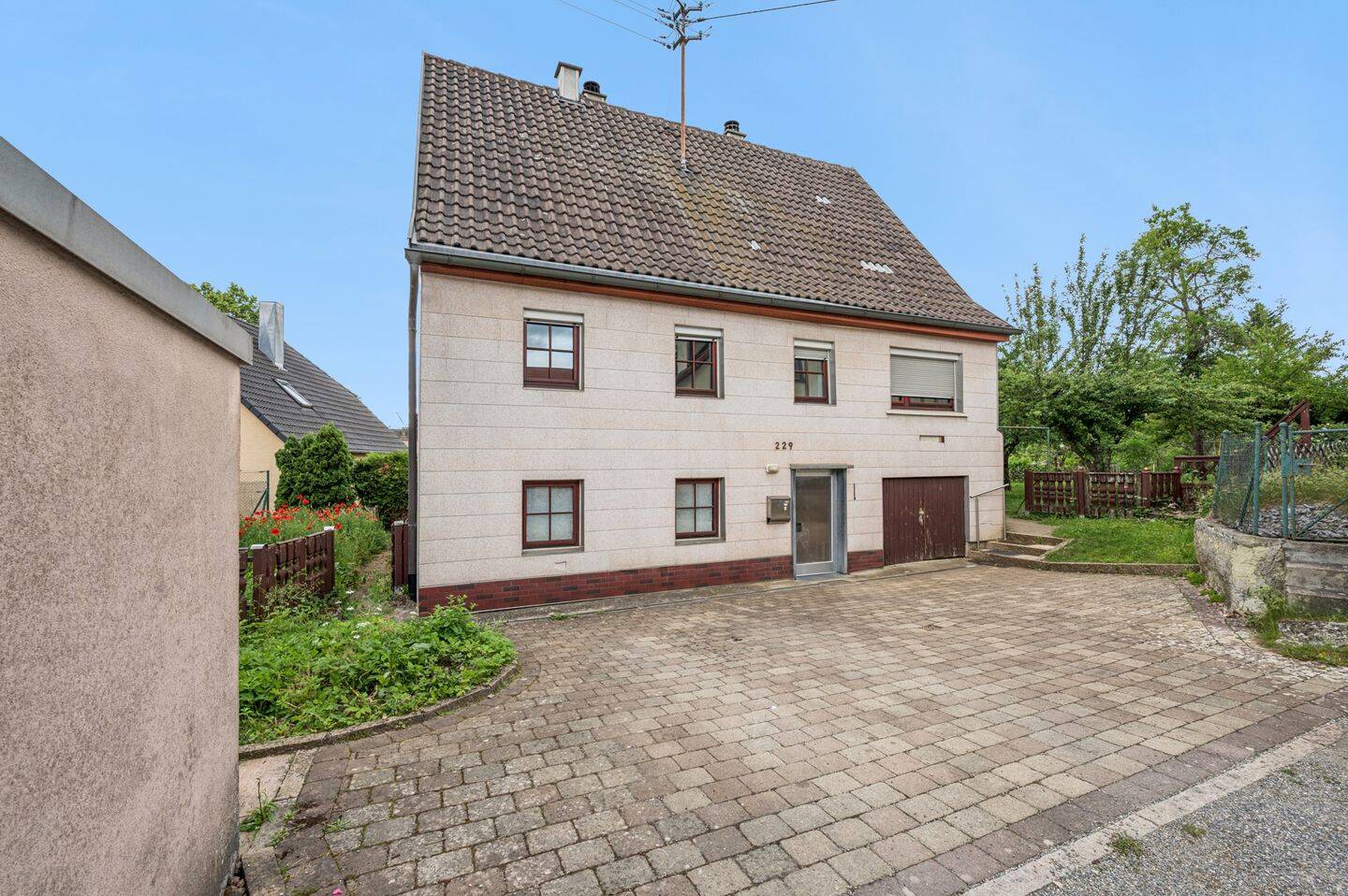 Wohnen & Entwickeln: Charmantes Wohnhaus mit Potenzial für zusätzliche Wohneinheit, 78549 Spaichingen