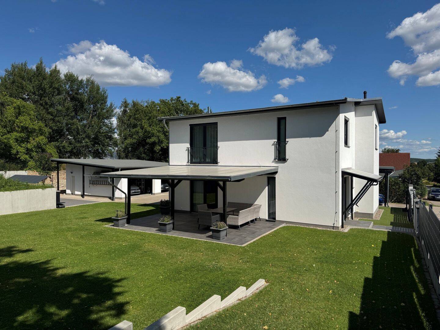 Modernes Einfamilienhaus mit großer Garage in Brüel, 19412 Blankenberg