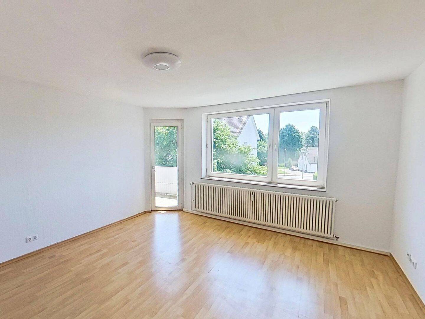 Schöne 3-Zimmer-Wohnung mit BALKON und WANNENBAD, 32423 Minden