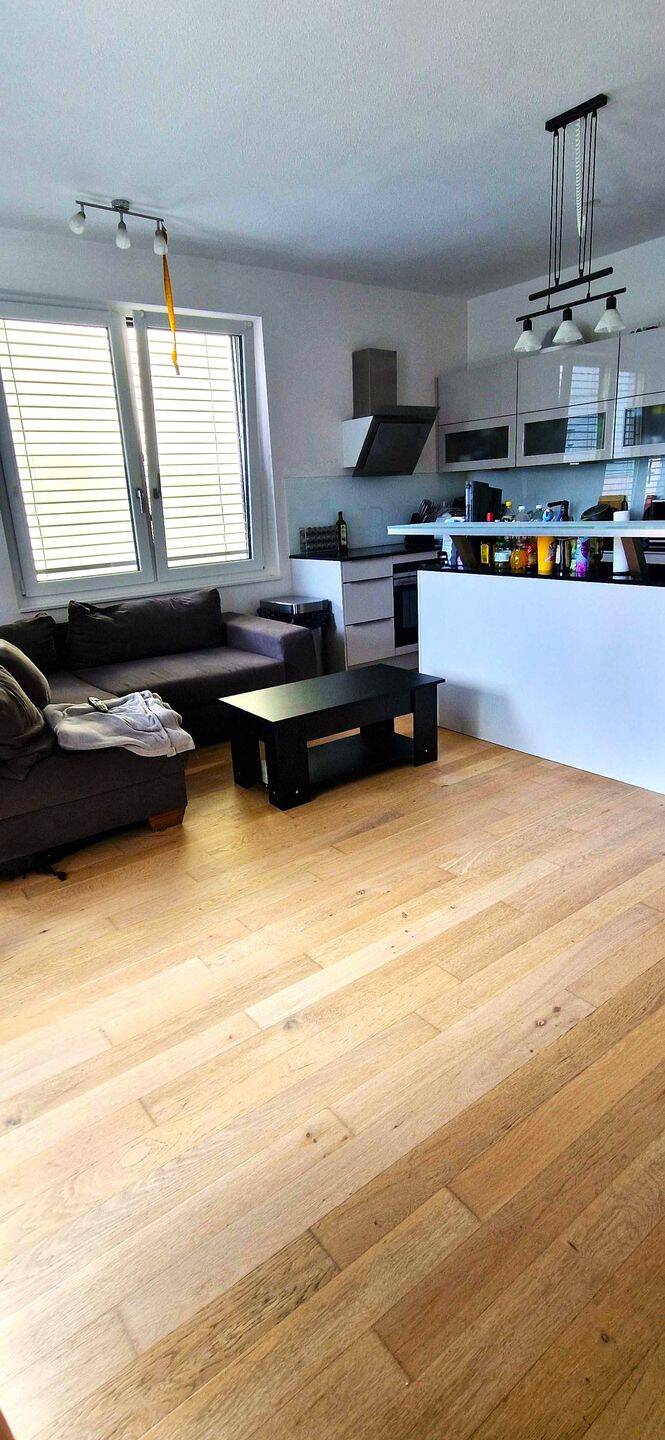 Moderne 3-Zimmer-Wohnung (80 m²) mit Balkon, Wintergarten & 2 Bädern in München-Lochhausen, 81249 München (Allach-Untermenzing Aubing-Lochhausen-Langwied Pasing-Obermenzing)