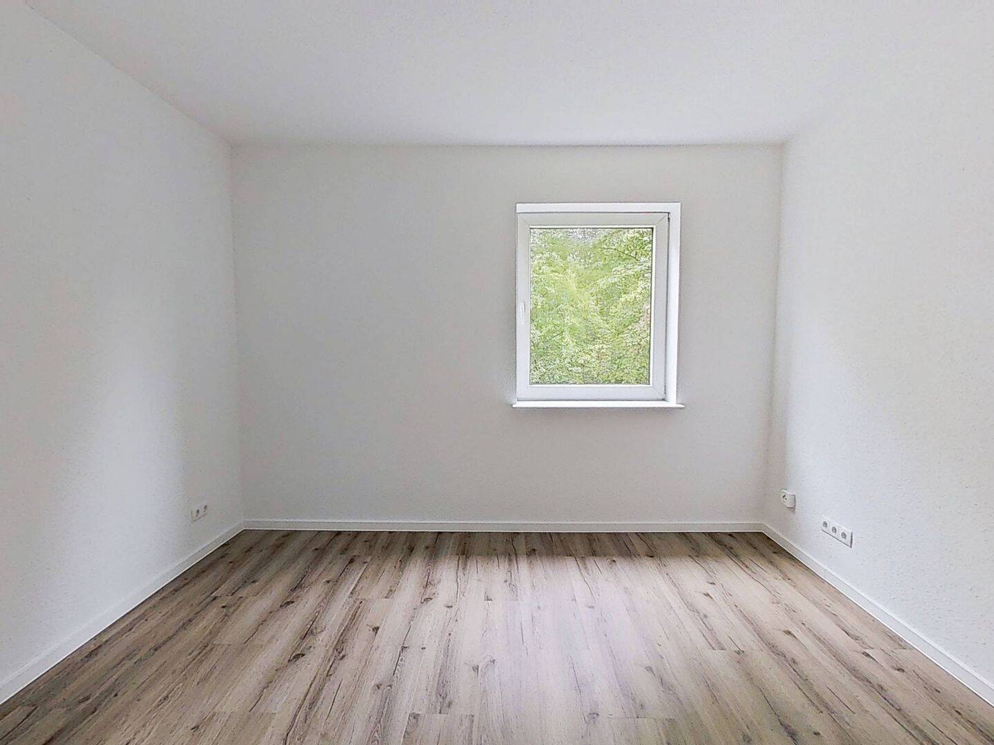Modern und gemütlich: Schicke 3-Zimmer-Wohnung mit Tageslichtbad, 24768 Rendsburg