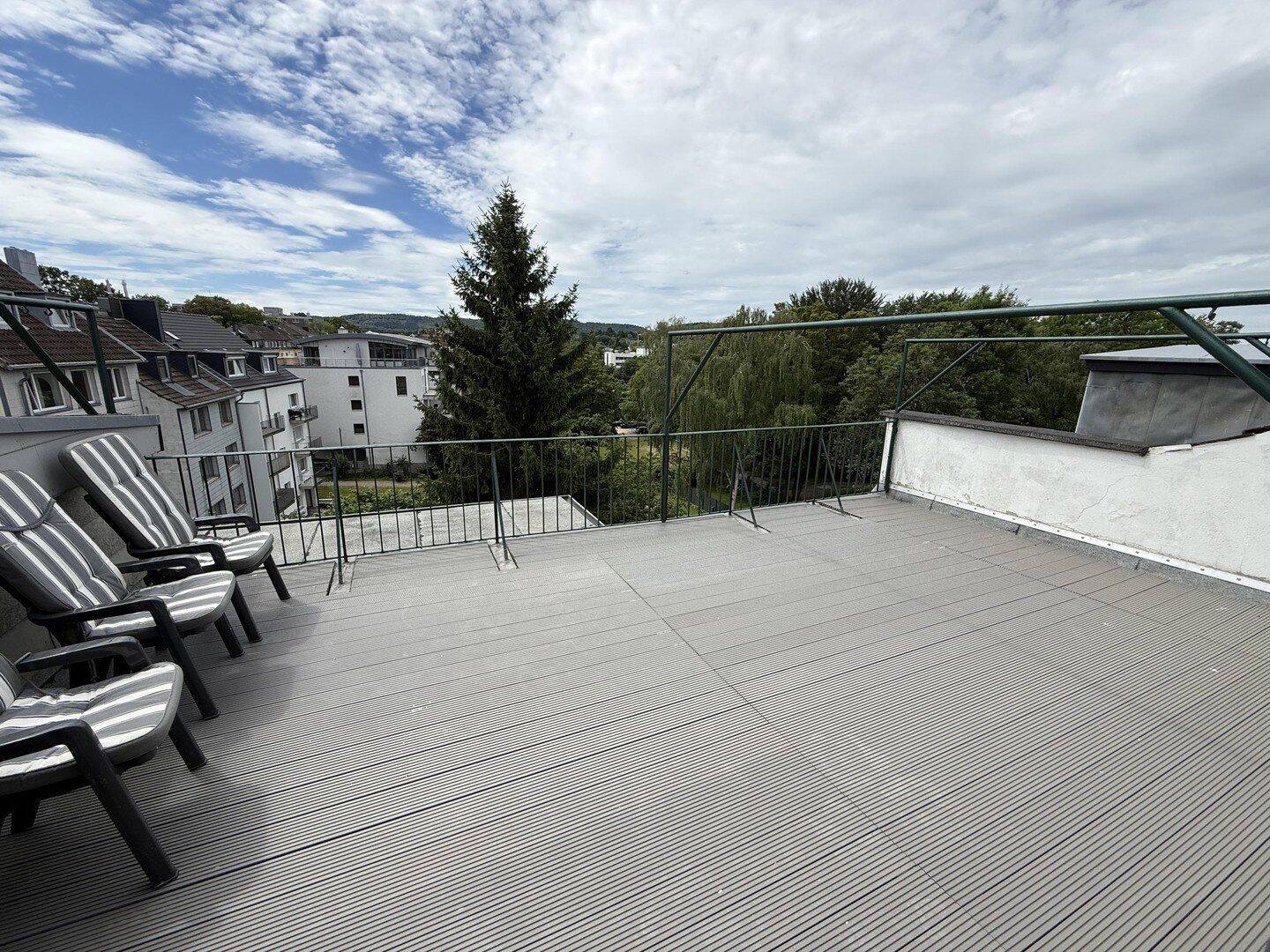 Möbelierte 2 Zimmer Wohnung mit großer Süd-Terrasse – Erstbezug, 52064 Aachen
